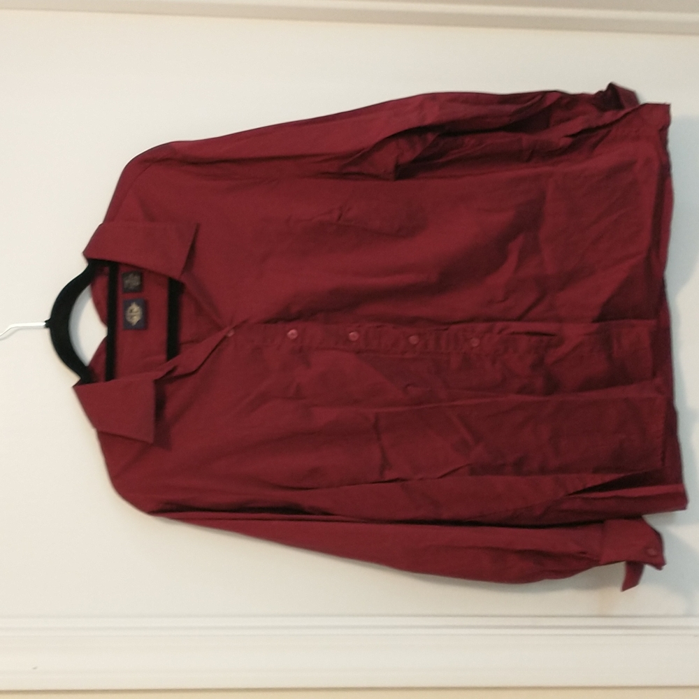 3/$15 Dockers red button up shirt